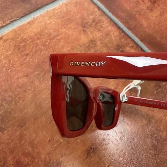 NWT Givenchy Red Cat Eye Sunglasses - Picture 6 of 9